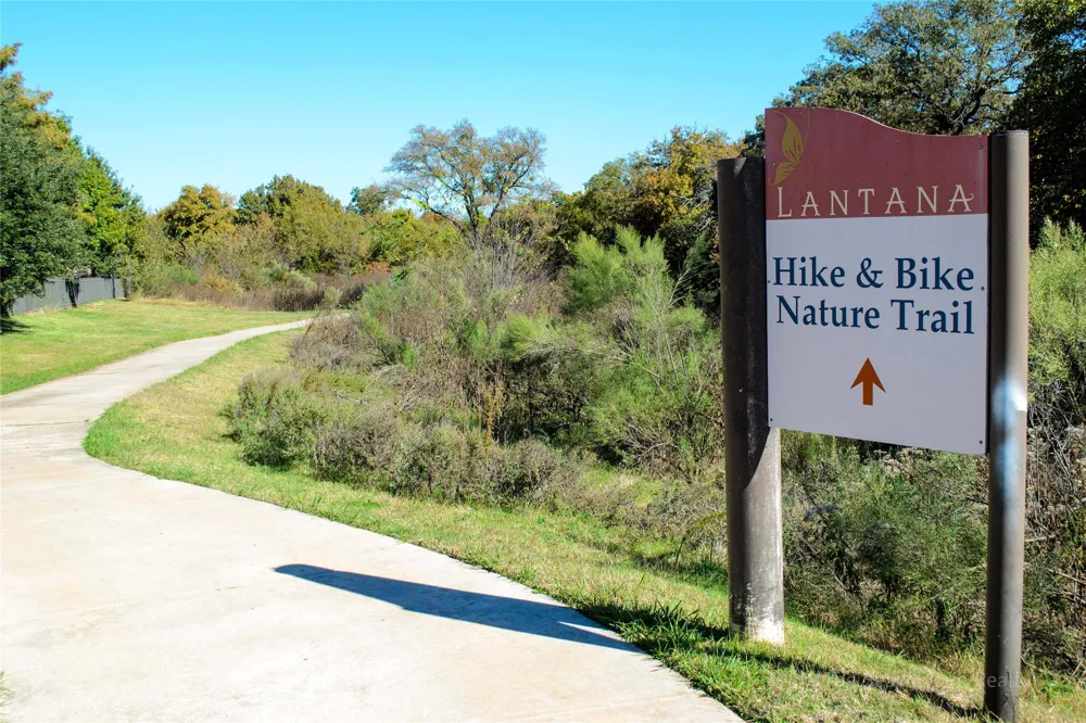 731 Lockridge Road Lantana, TX 76226