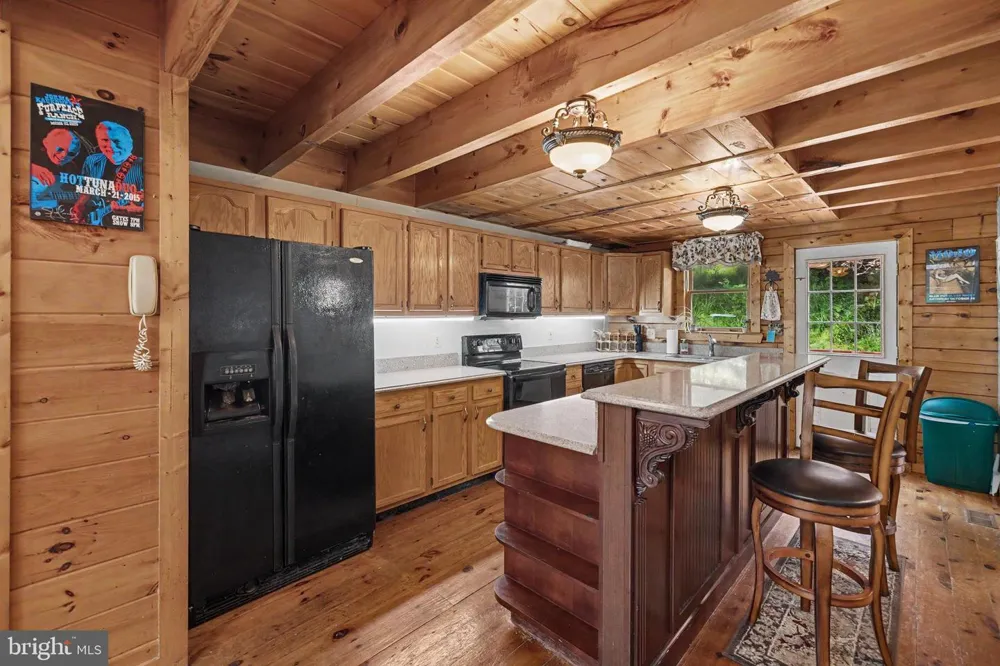 186 HIGH KNOB ROAD Front Royal, VA 22630