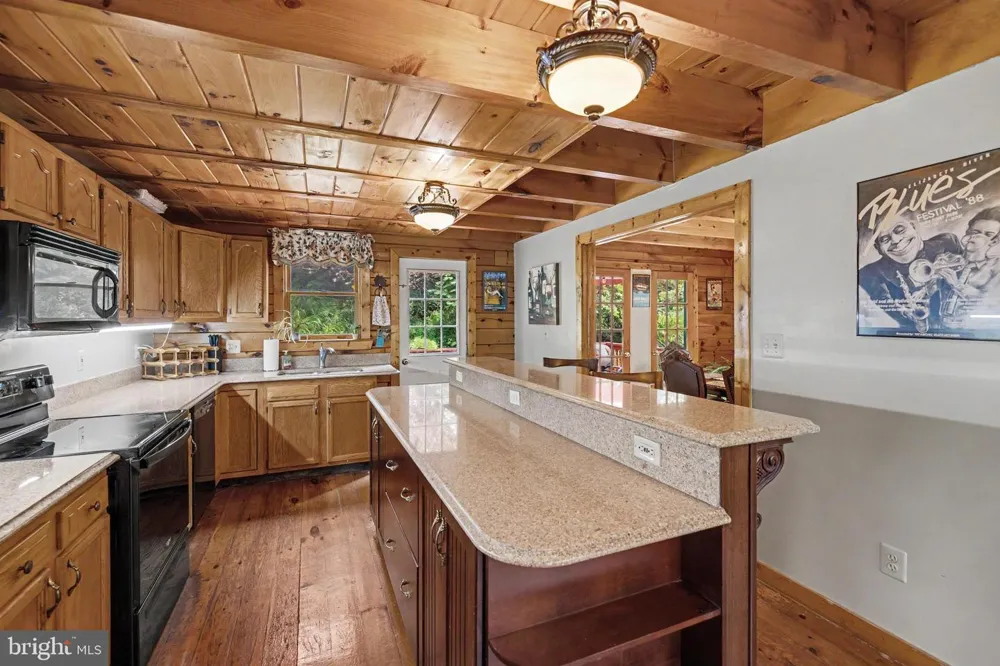186 HIGH KNOB ROAD Front Royal, VA 22630
