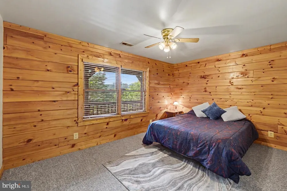 186 HIGH KNOB ROAD Front Royal, VA 22630