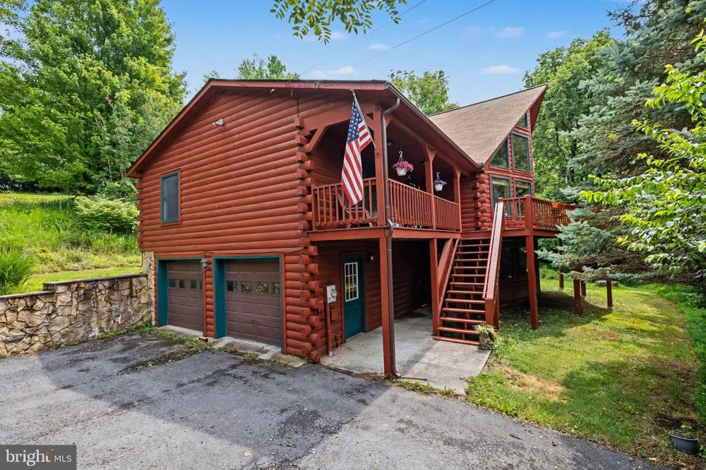 186 HIGH KNOB ROAD Front Royal, VA 22630