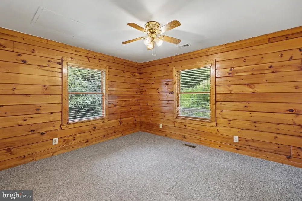 186 HIGH KNOB ROAD Front Royal, VA 22630