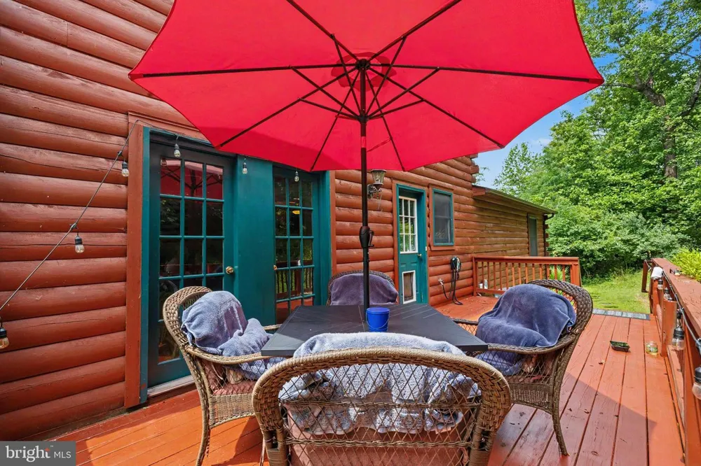 186 HIGH KNOB ROAD Front Royal, VA 22630