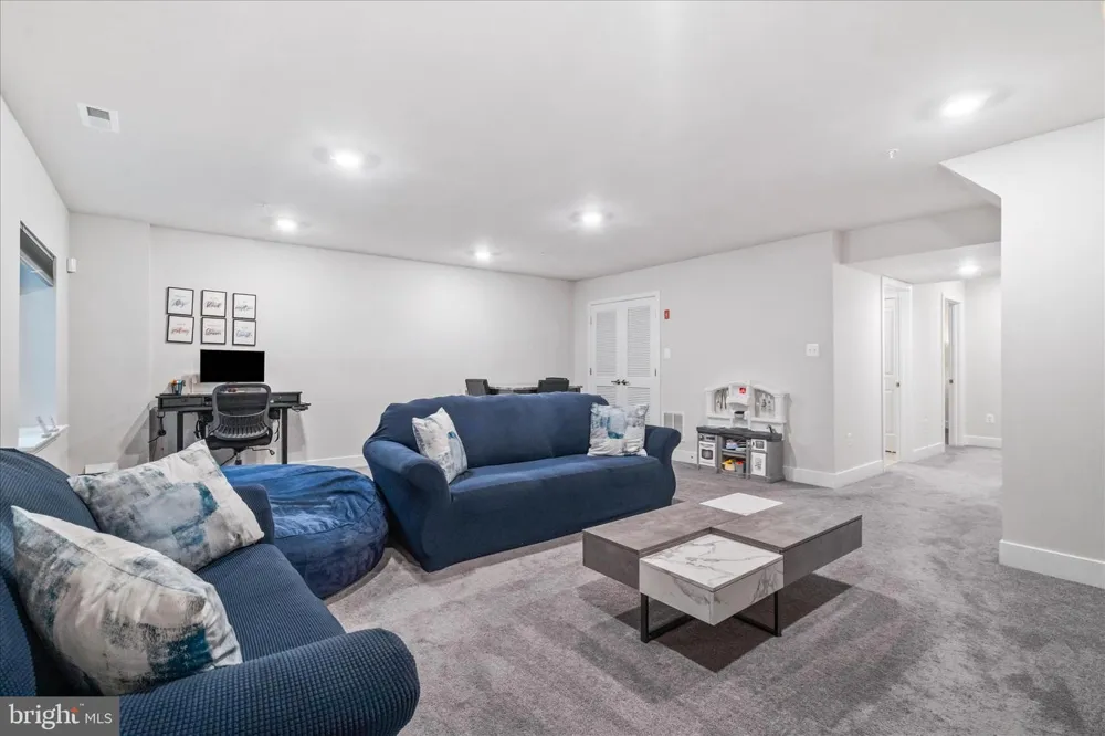 1309 CRAMPTON PLACE Brunswick, MD 21716