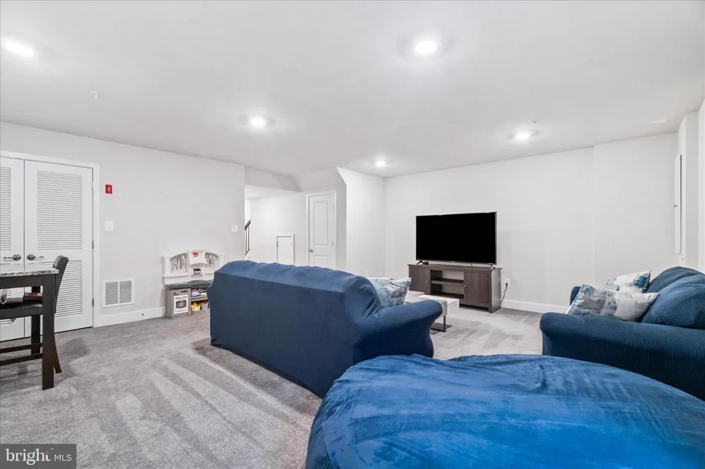 1309 CRAMPTON PLACE Brunswick, MD 21716