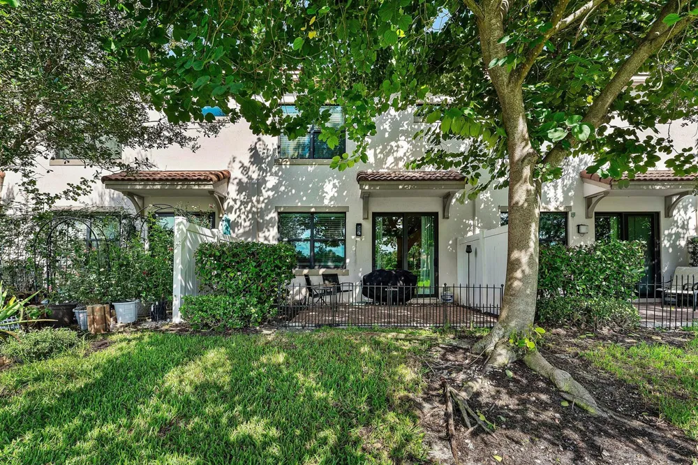 10175 Akenside Drive Boca Raton, FL 33428