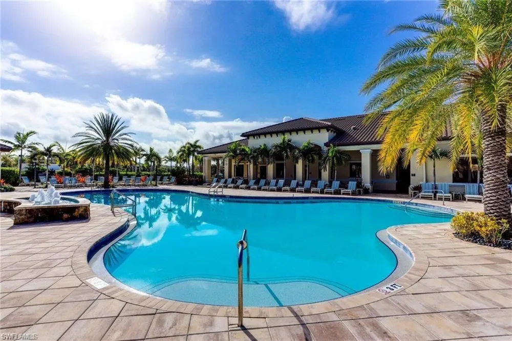 13548 Coronado Drive Naples, FL 34109