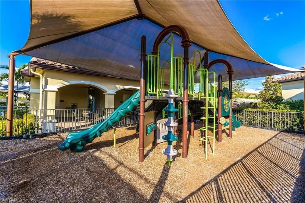 13548 Coronado Drive Naples, FL 34109