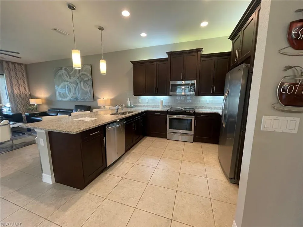 13548 Coronado Drive Naples, FL 34109