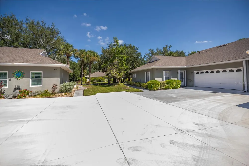 1253 RED OAK LANE Port Charlotte, FL 33948