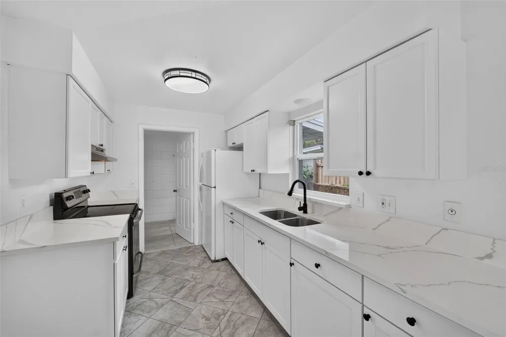 847 JORDAN AVENUE Orlando, FL 32809