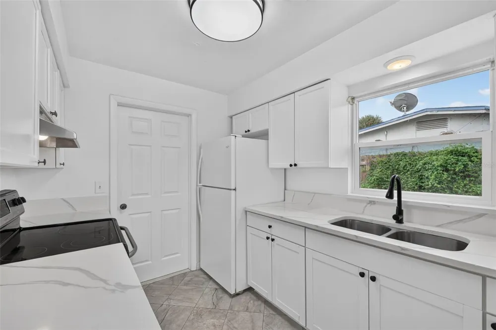 847 JORDAN AVENUE Orlando, FL 32809