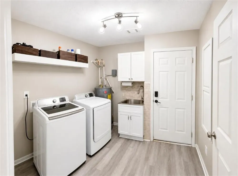 149 Marina Circle Jackson, GA 30233
