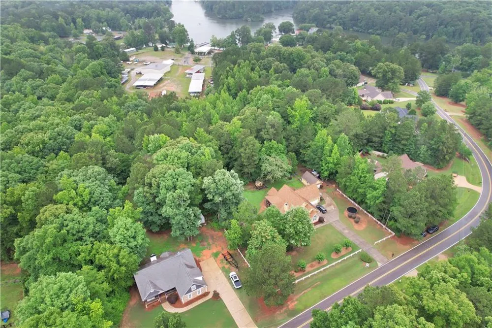 149 Marina Circle Jackson, GA 30233
