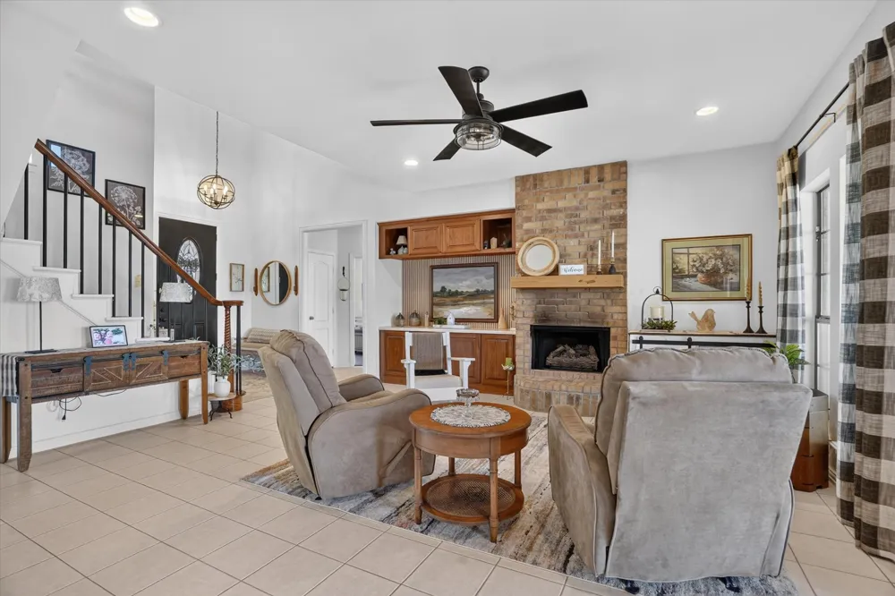 212 Dove Hill Lane Weatherford, TX 76088