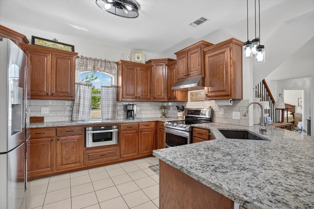 212 Dove Hill Lane Weatherford, TX 76088