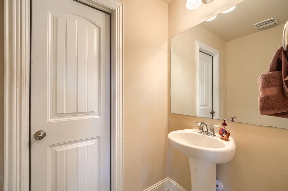 2406 Lucerne Drive Rowlett, TX 75089