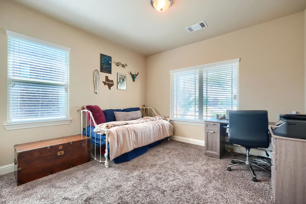 2406 Lucerne Drive Rowlett, TX 75089