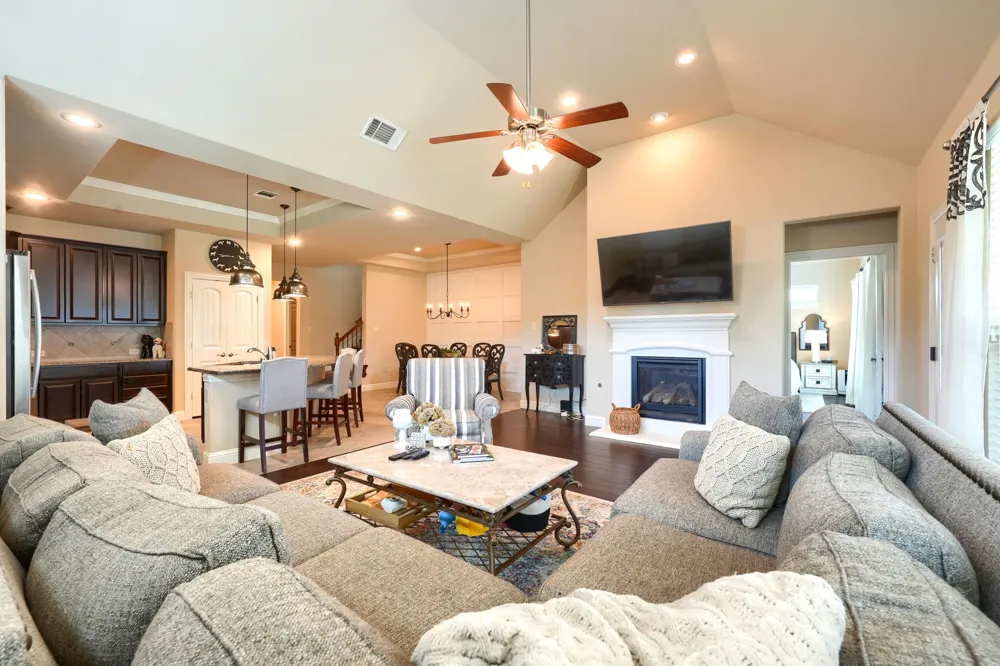 2406 Lucerne Drive Rowlett, TX 75089