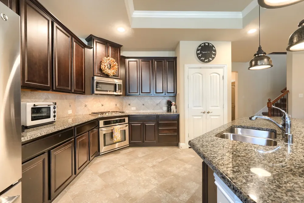 2406 Lucerne Drive Rowlett, TX 75089