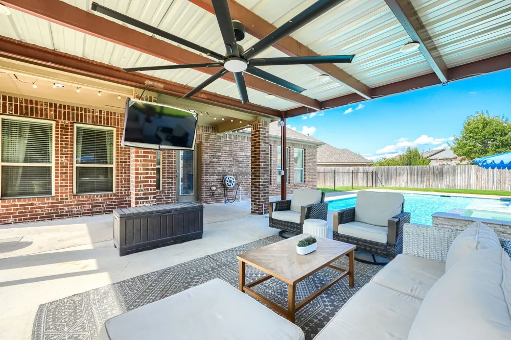 2406 Lucerne Drive Rowlett, TX 75089