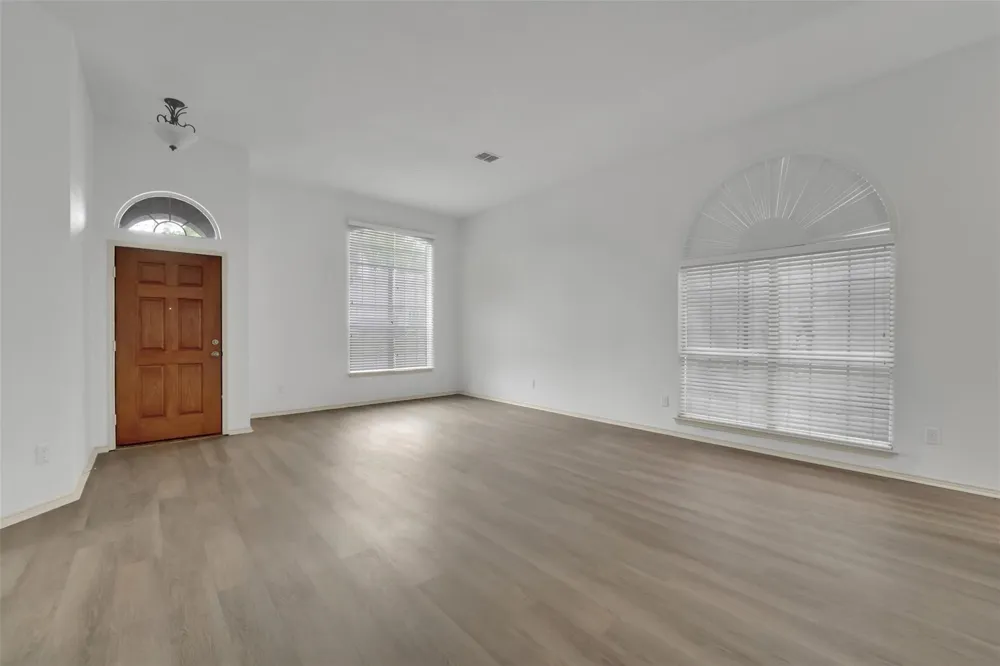 5106 Petersburg Drive Rowlett, TX 75088