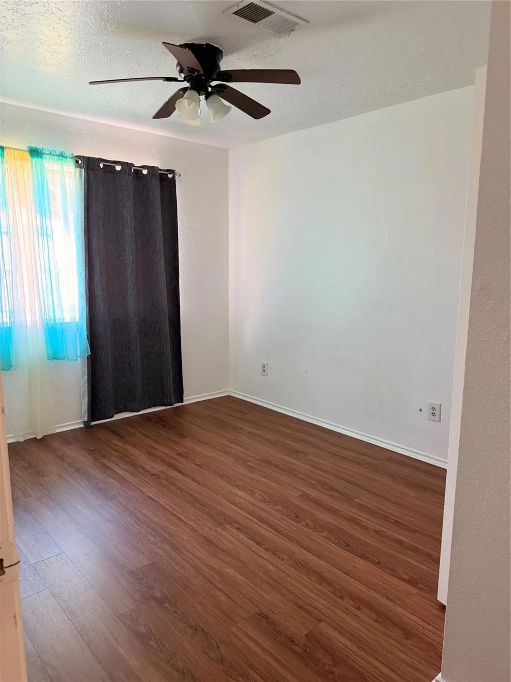 8010 Western Trail Drive Houston, TX 77040
