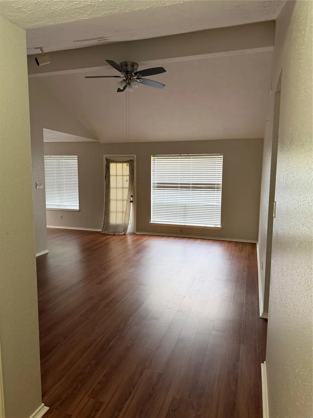 8010 Western Trail Drive Houston, TX 77040