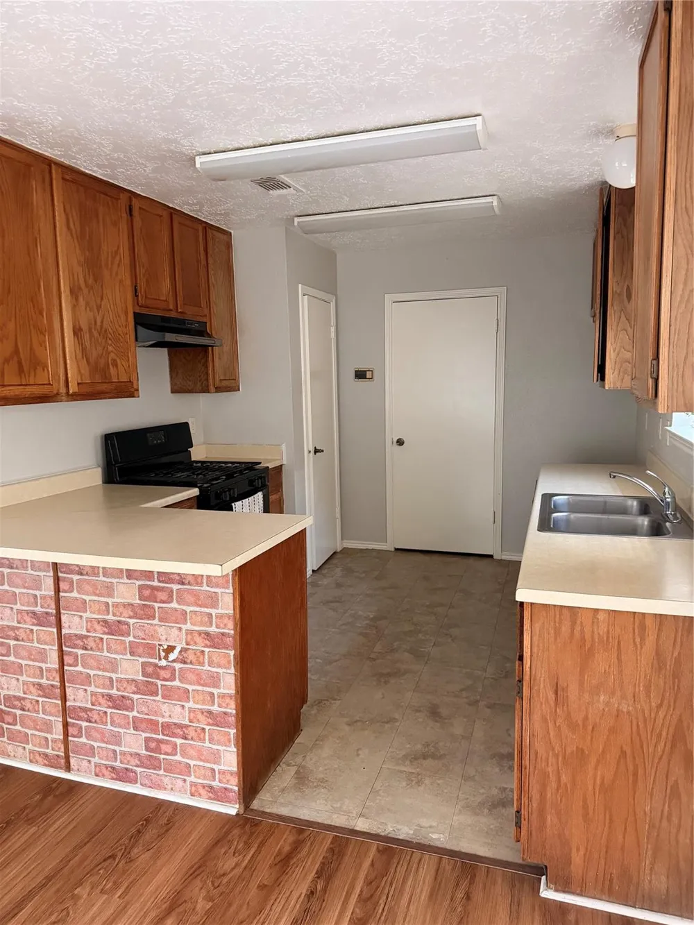 8010 Western Trail Drive Houston, TX 77040