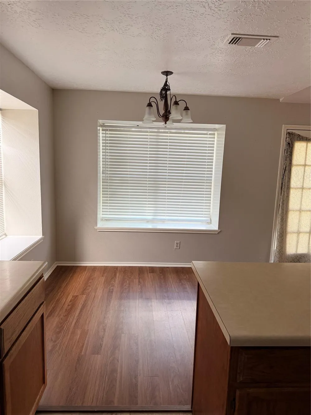 8010 Western Trail Drive Houston, TX 77040