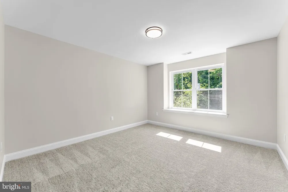 236 LANDING ROAD Clarksboro, NJ 08020