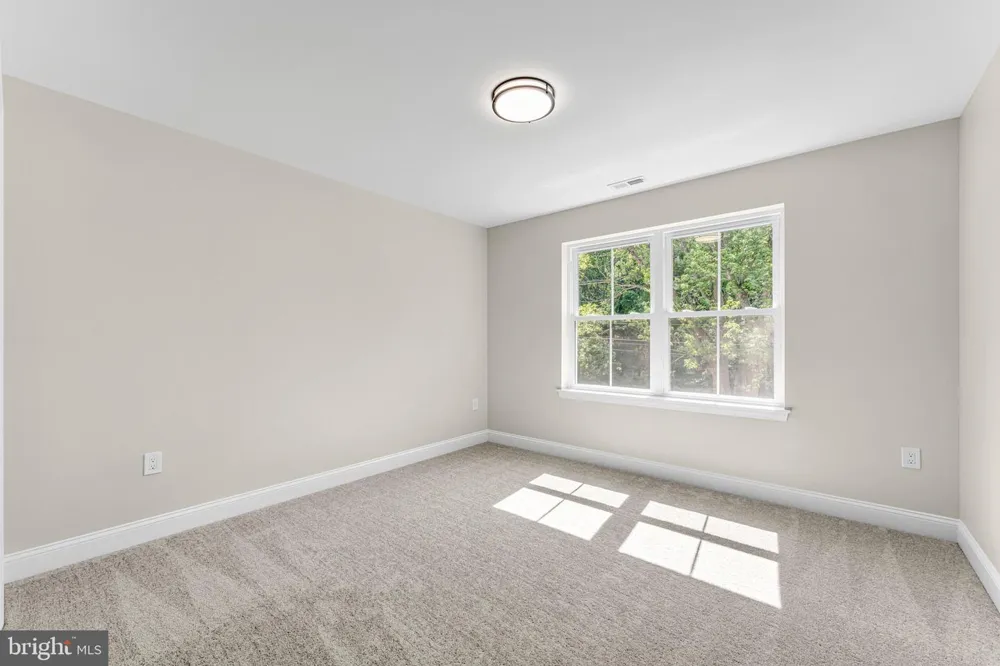 236 LANDING ROAD Clarksboro, NJ 08020