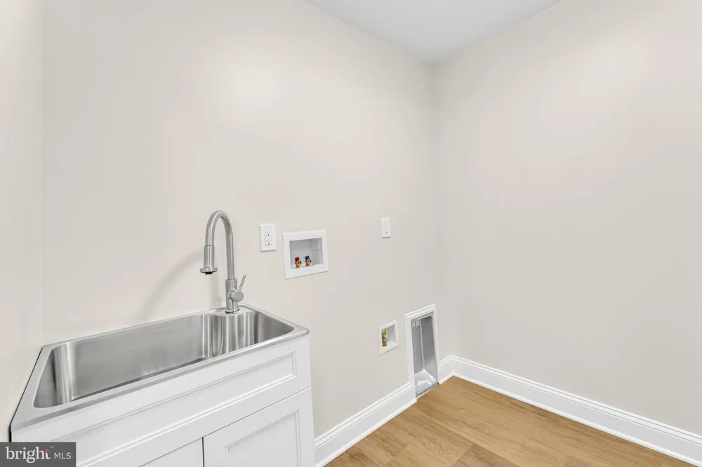 236 LANDING ROAD Clarksboro, NJ 08020