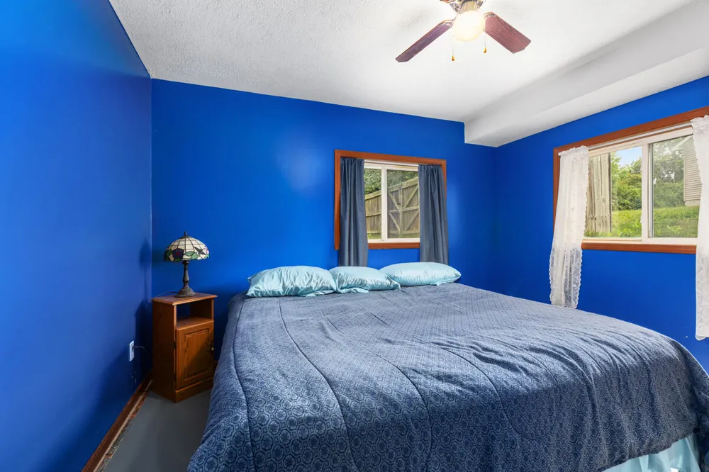 1121 Durango Drive Lansing, MI 48917