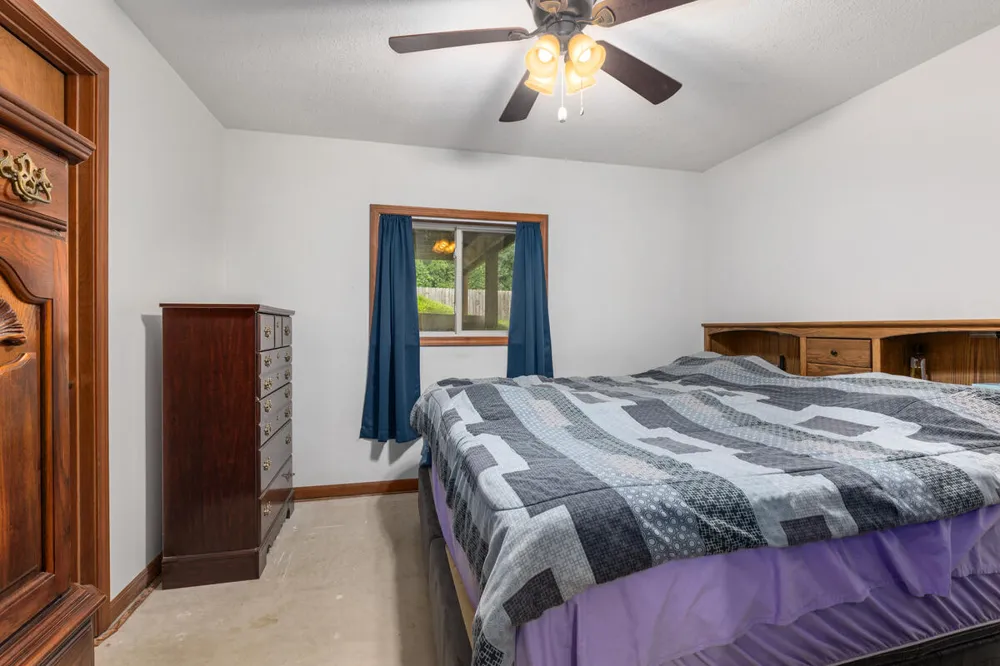 1121 Durango Drive Lansing, MI 48917
