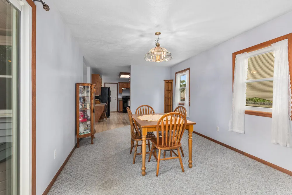 1121 Durango Drive Lansing, MI 48917