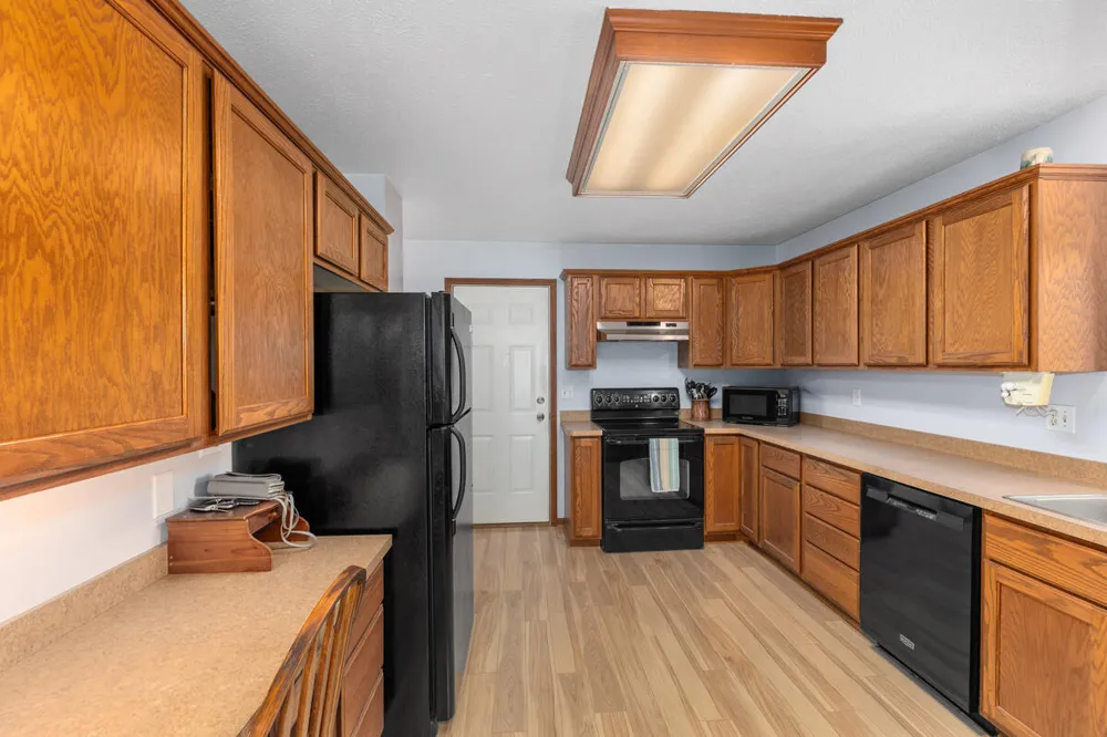 1121 Durango Drive Lansing, MI 48917