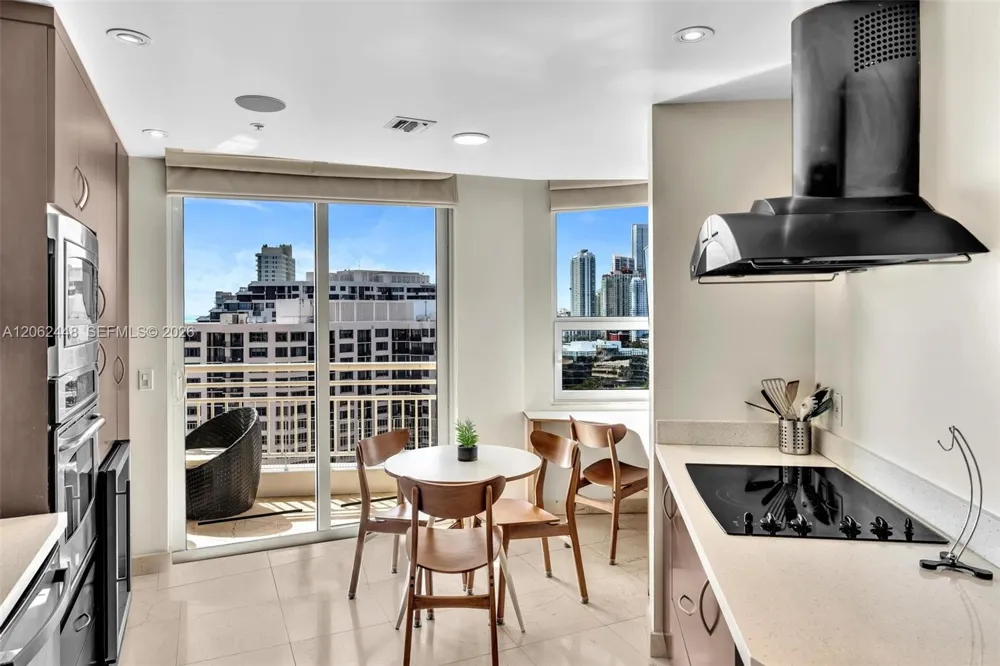 848 Brickell Key Dr #1805 Miami, FL 33131