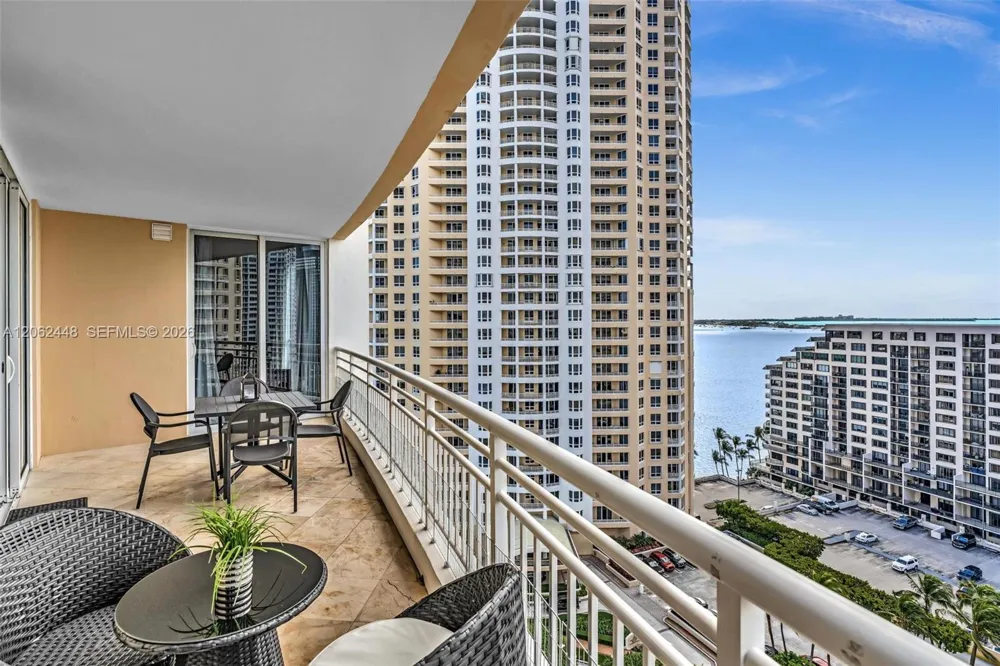 848 Brickell Key Dr #1805 Miami, FL 33131