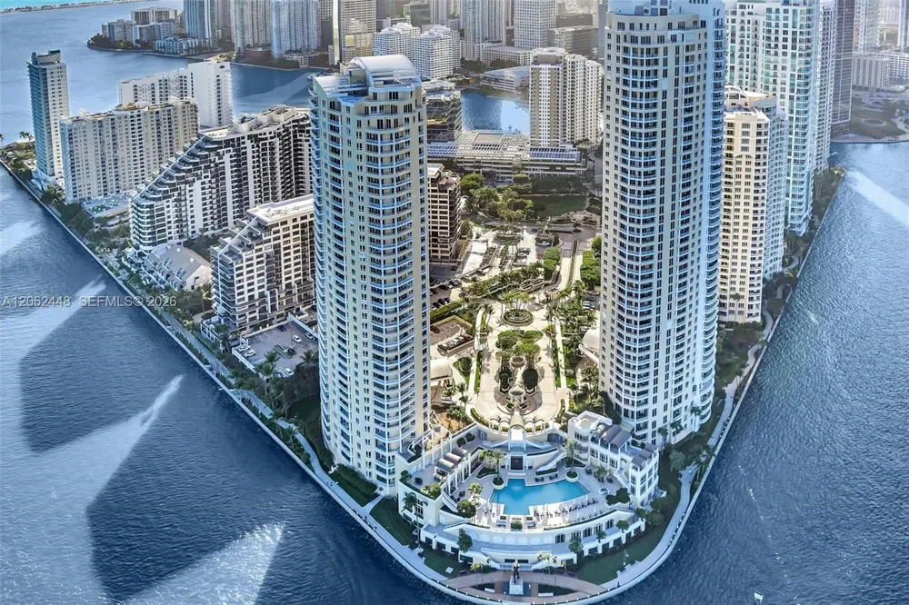 848 Brickell Key Dr #1805 Miami, FL 33131