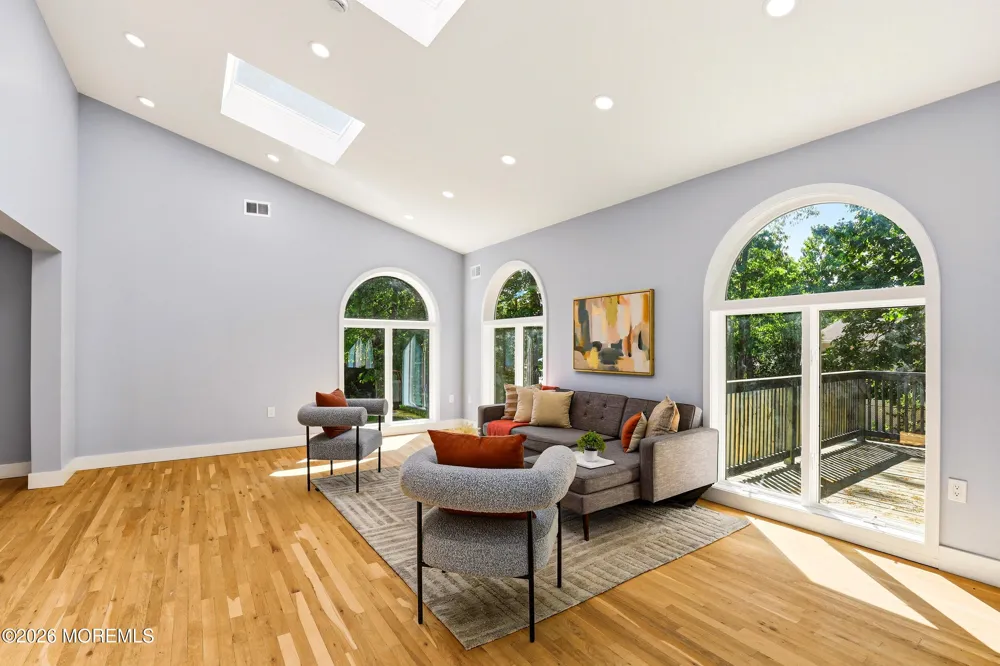 331 Gordons Corner Road Manalapan, NJ 07726