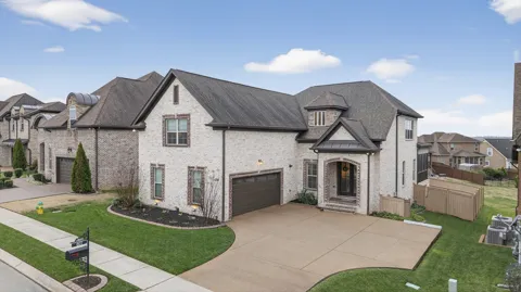 607 Southshore Pt