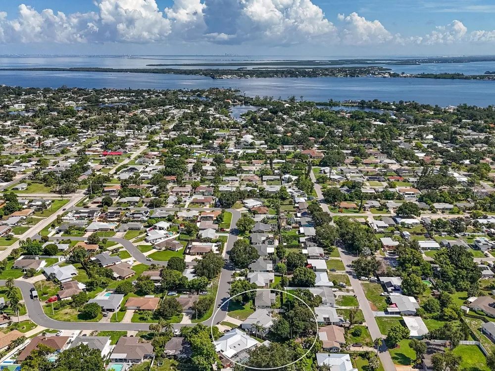 315 57TH STREET COURT NW Bradenton, FL 34209