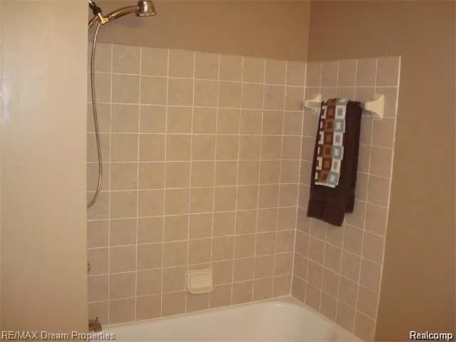 16872 DOVER DRIVE Northville Township, MI 48168