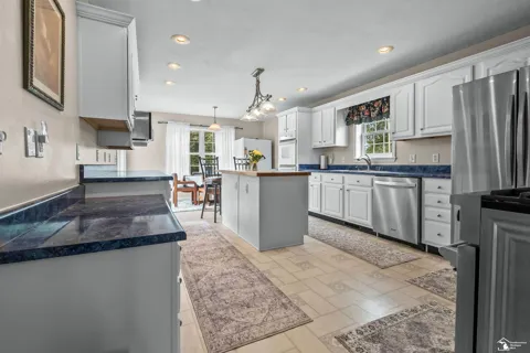 4450 Bent Oak Highway