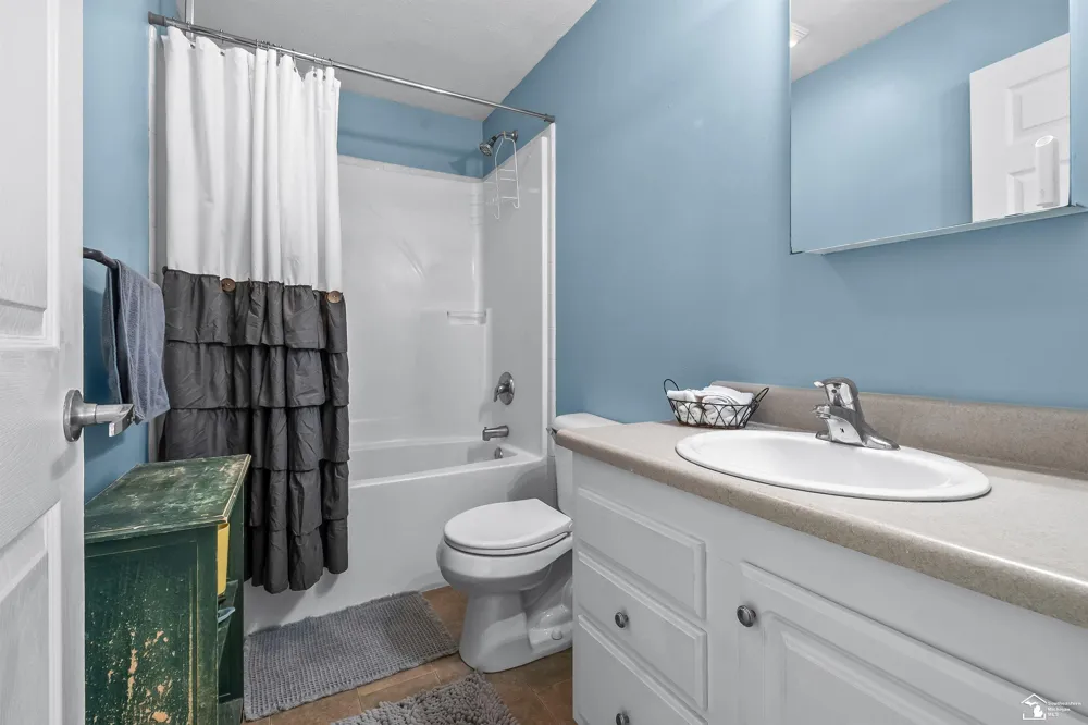 4450 Bent Oak Highway Adrian Township, MI 49221