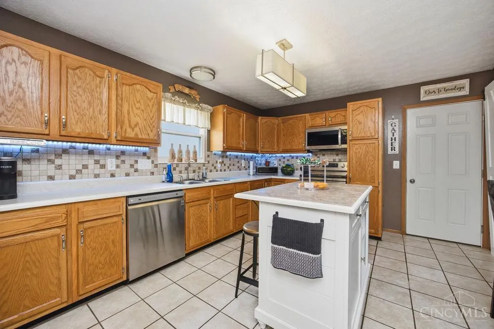933 Marcia Drive Trenton, OH 45067