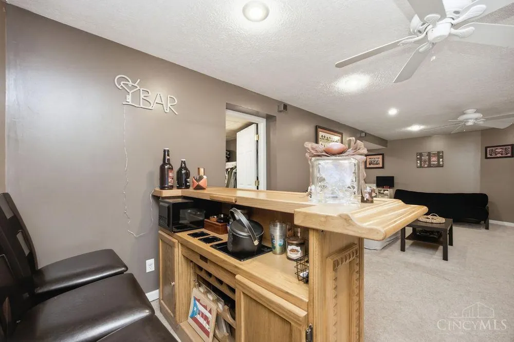 933 Marcia Drive Trenton, OH 45067