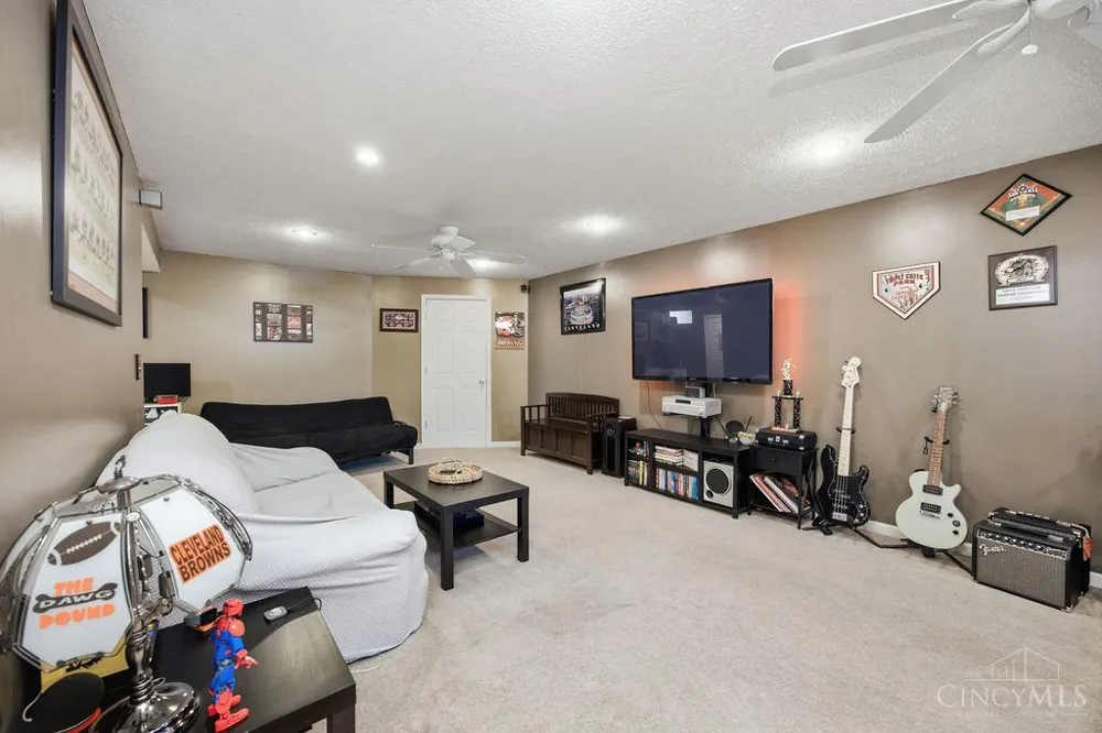 933 Marcia Drive Trenton, OH 45067