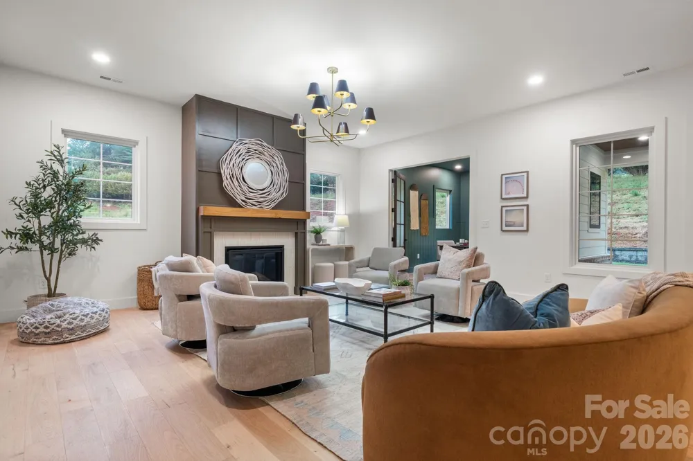 2670 Charleston Court Claremont, NC 28610